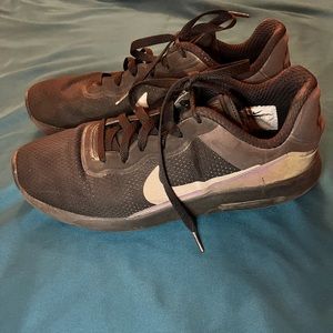 Men’s Nike shoes size 9
